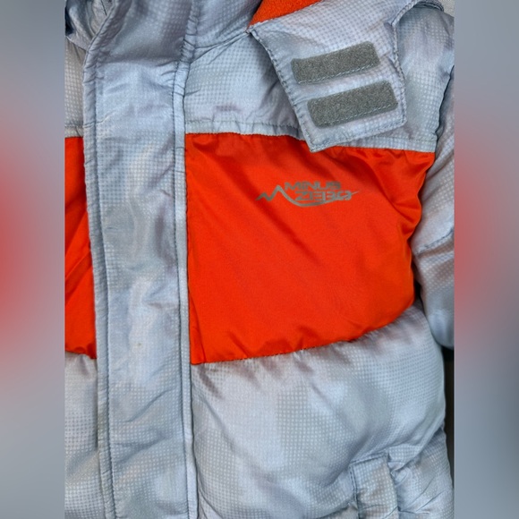 Minus Zero Silver Camo Hooded Puffer Coat- Size Small (8) - Picture 2 of 9